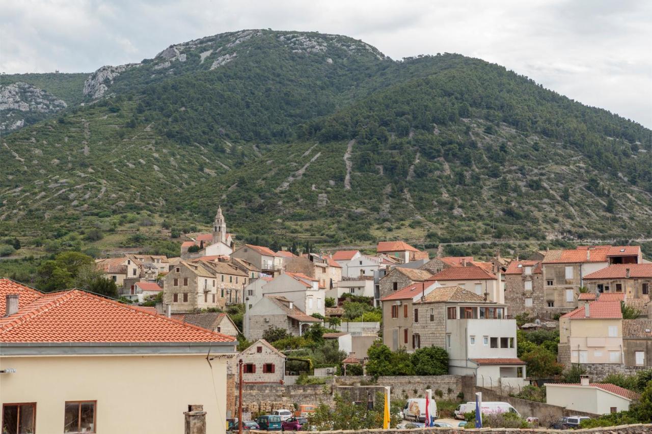 Apartments Bepi Komiža Екстериор снимка