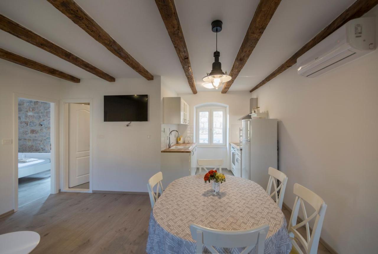 Apartments Bepi Komiža Екстериор снимка