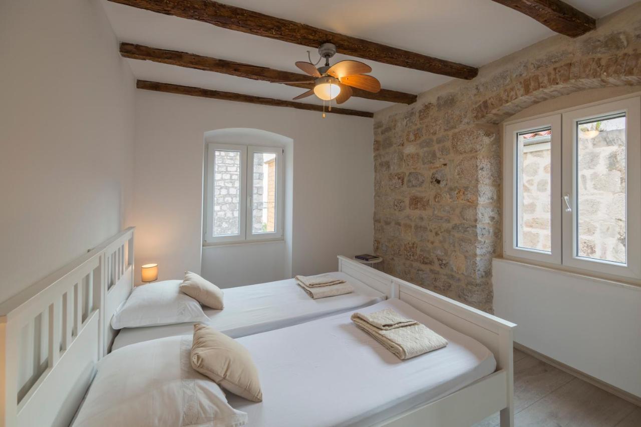 Apartments Bepi Komiža Екстериор снимка