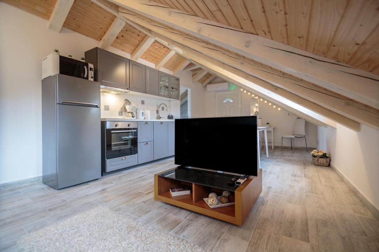 Apartments Bepi Komiža Екстериор снимка