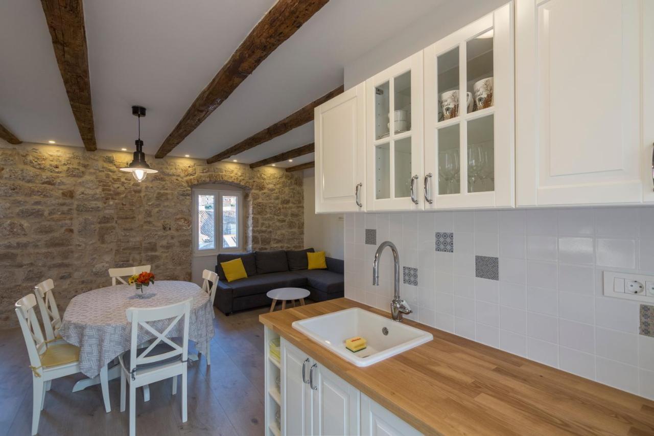 Apartments Bepi Komiža Екстериор снимка
